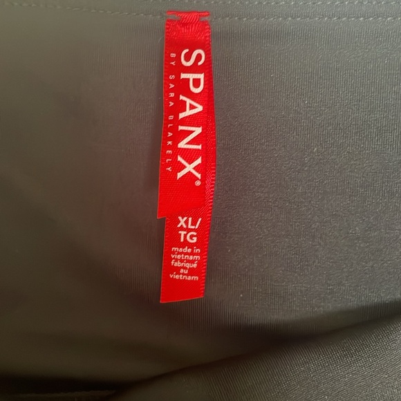 SPANX -Faux Leather Leggings - Picture 3 of 5
